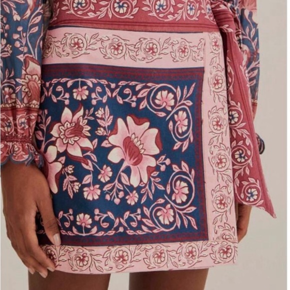 Ainika charm overlapped skirt - Picture 1 of 9